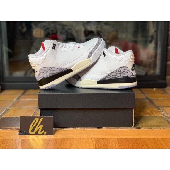 Size 3y Air Jordan 3 Retro “White Cement” Athletic Basketball Sneakers D… - Picture 5 of 9